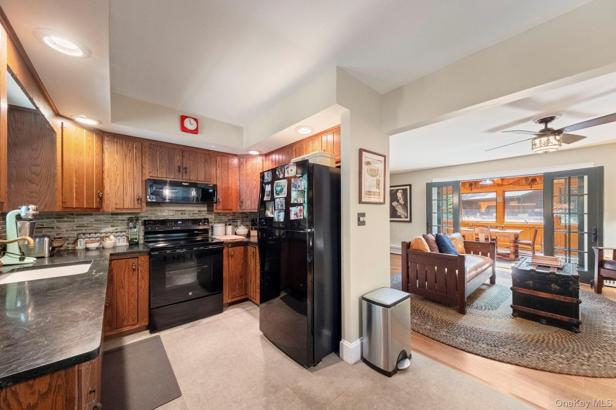 159 S Shore Drive thumbnail 4