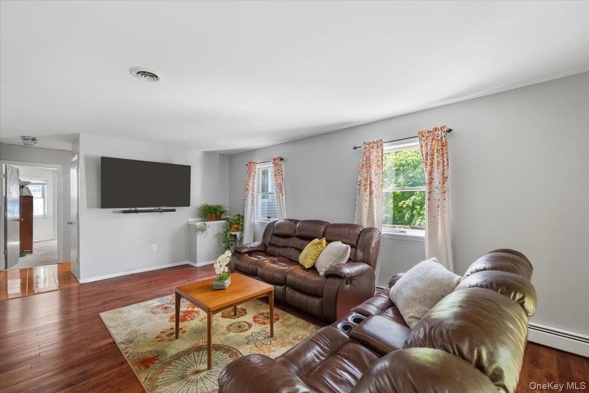 67 Hillside Avenue thumbnail 28
