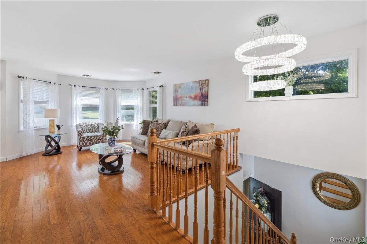 67 Hillside Avenue thumbnail 6