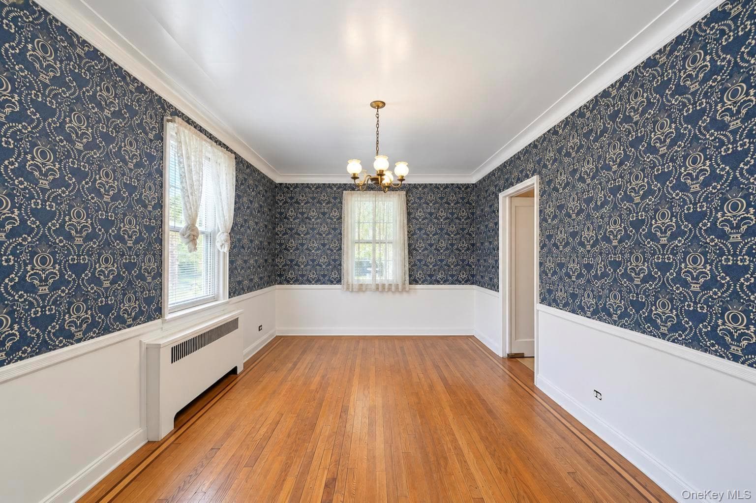 1845 Hering Avenue thumbnail 17