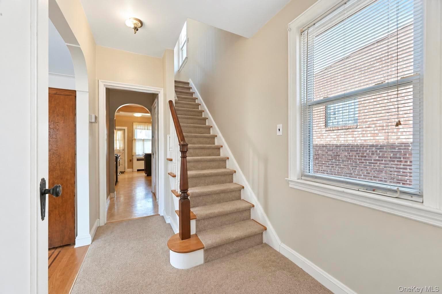 1845 Hering Avenue thumbnail 12