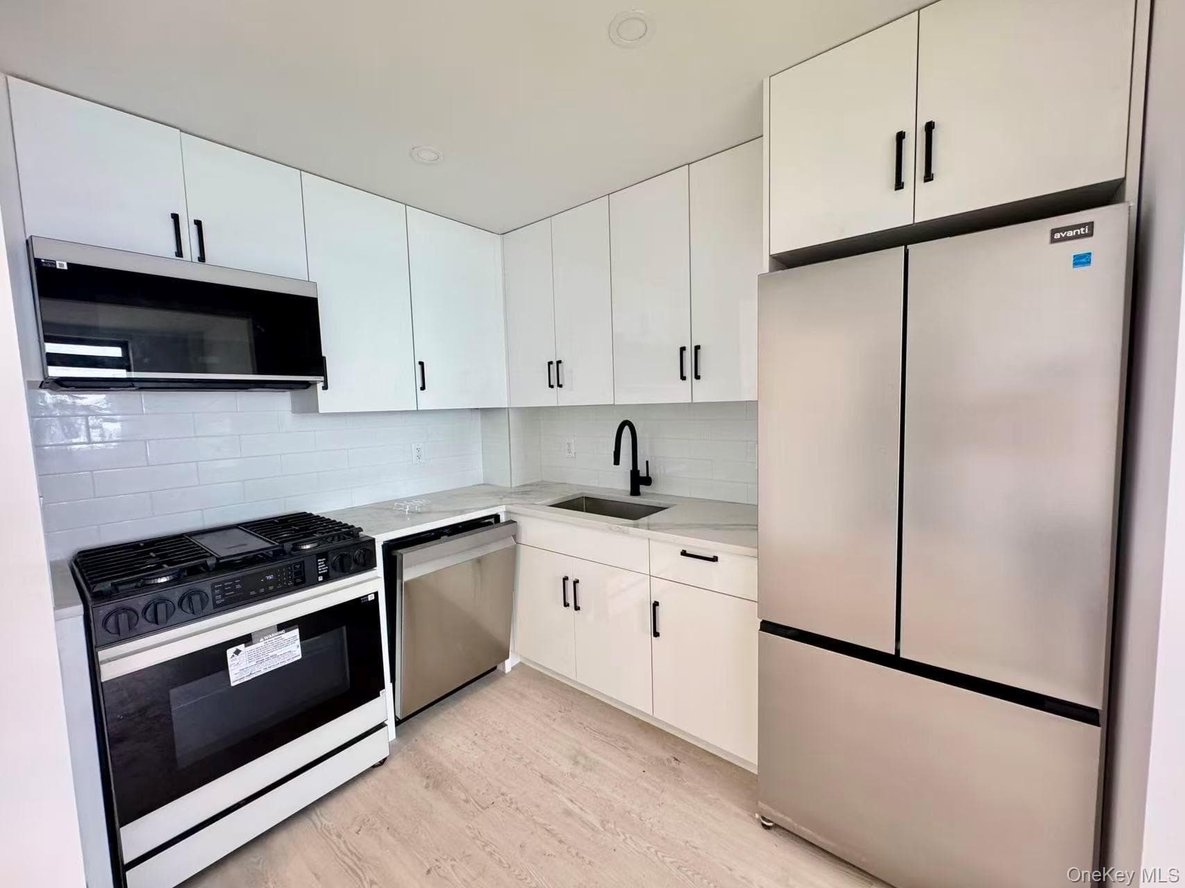 1434 110th Street Unit: 6G thumbnail 11