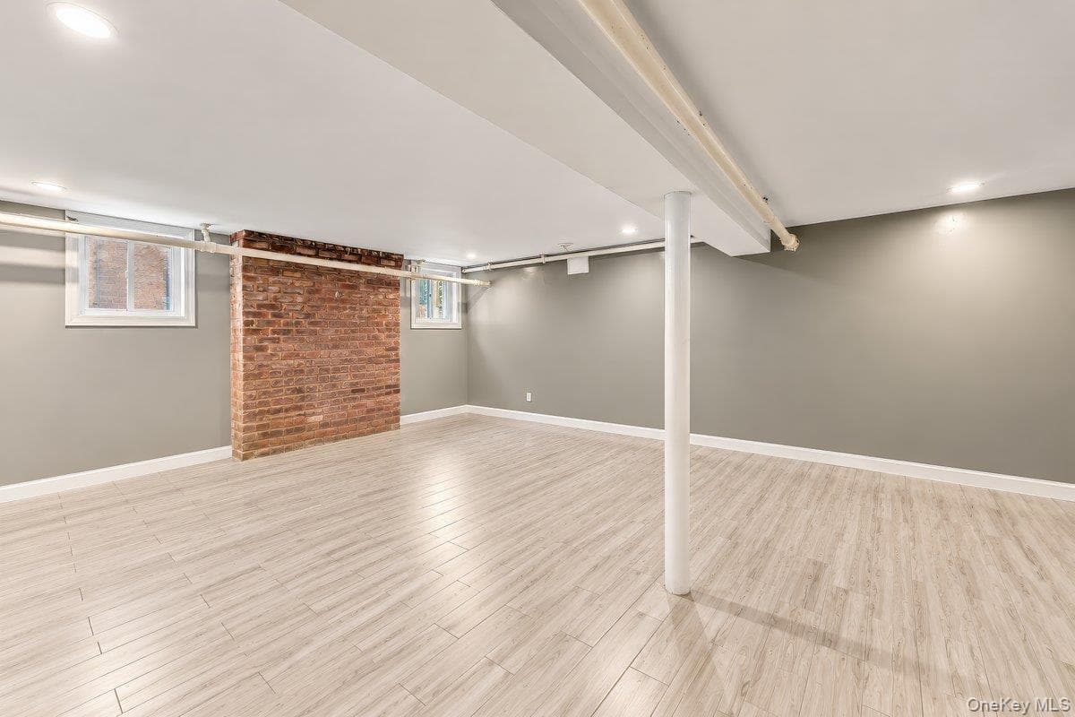 737 Bradley Street thumbnail 23