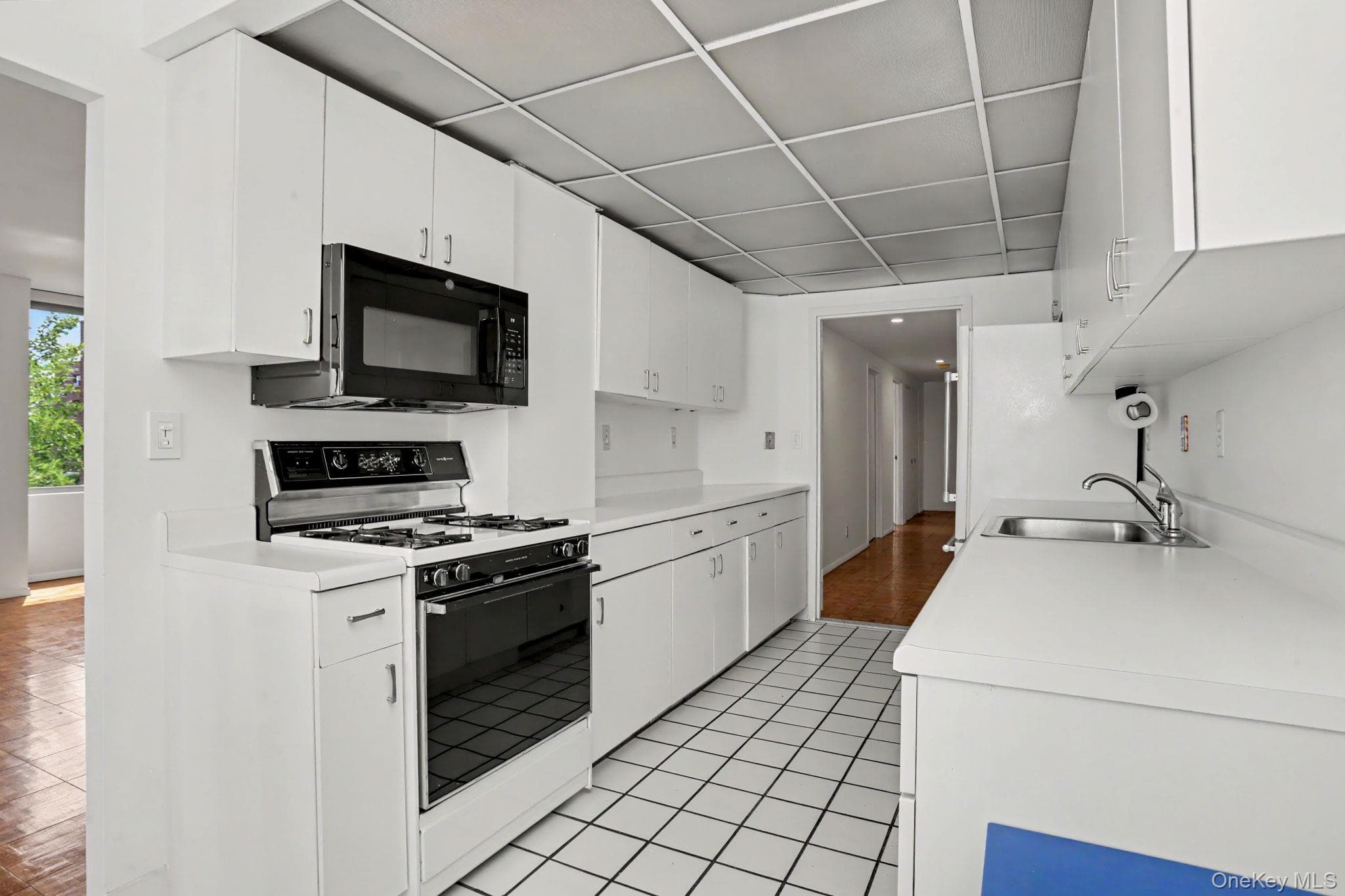 18 Shady Glen Court Unit: 403 thumbnail 8