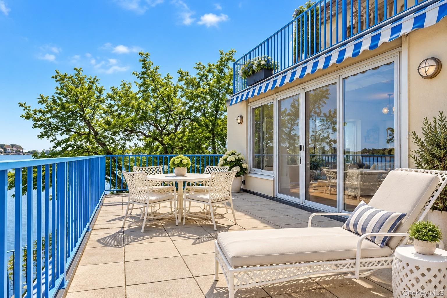 18 Shady Glen Court Unit: 403 thumbnail 2
