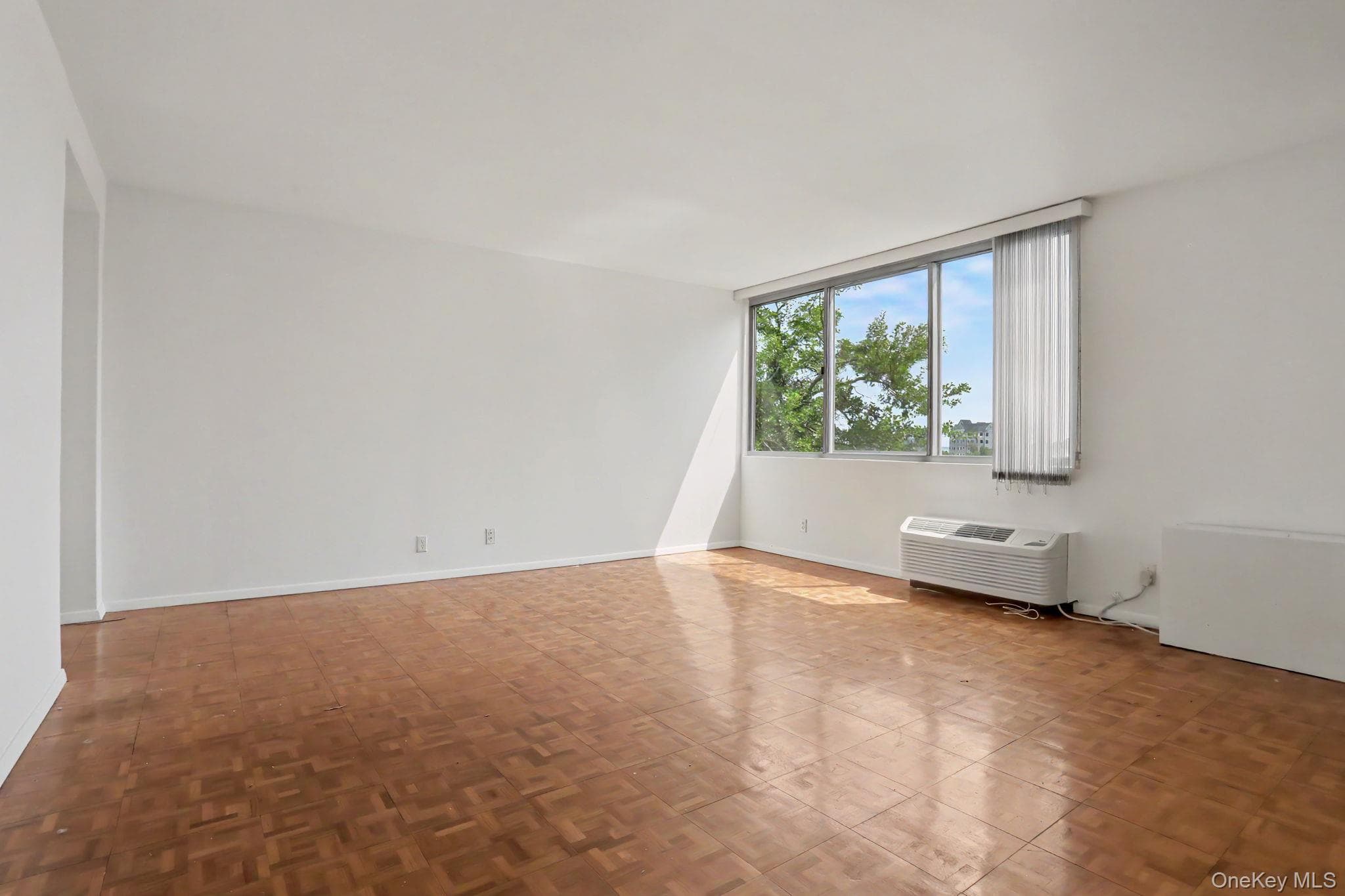 18 Shady Glen Court Unit: 403 thumbnail 12