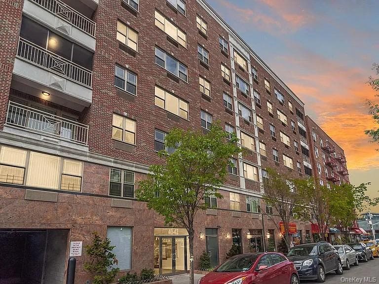 40-40 75th Street Unit: 3J, Elmhurst