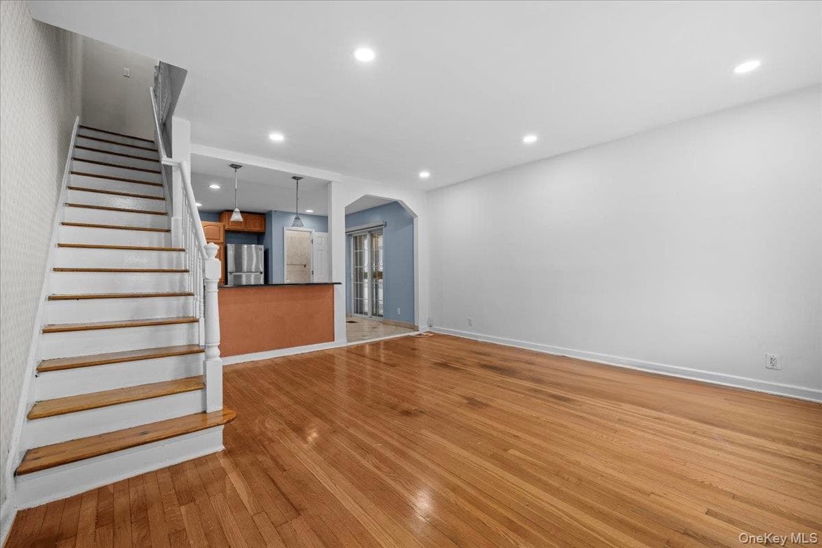 2351 Kingsland Avenue thumbnail 10