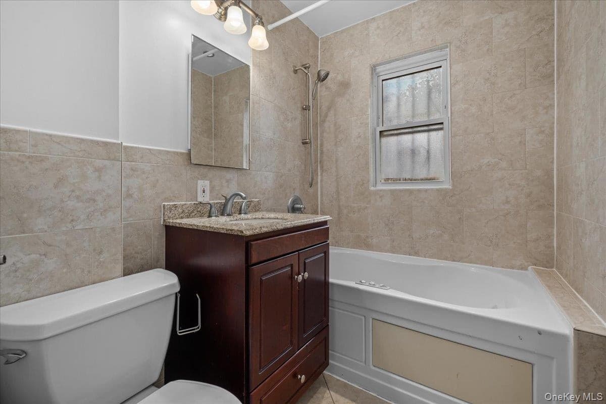 2351 Kingsland Avenue thumbnail 18