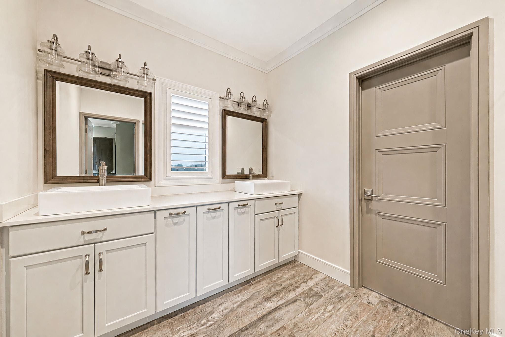 511 Devon Place thumbnail 14