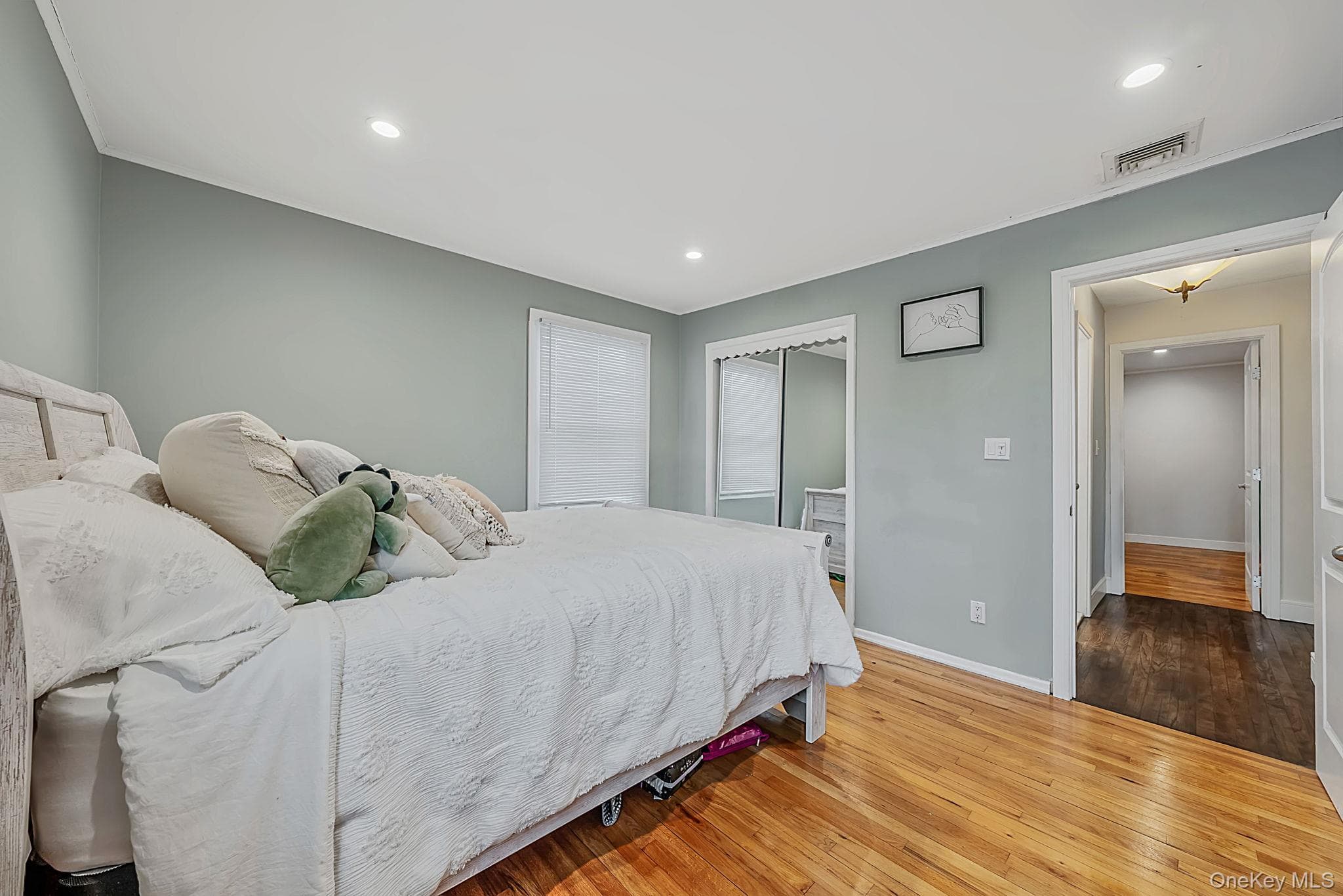 511 Devon Place thumbnail 19