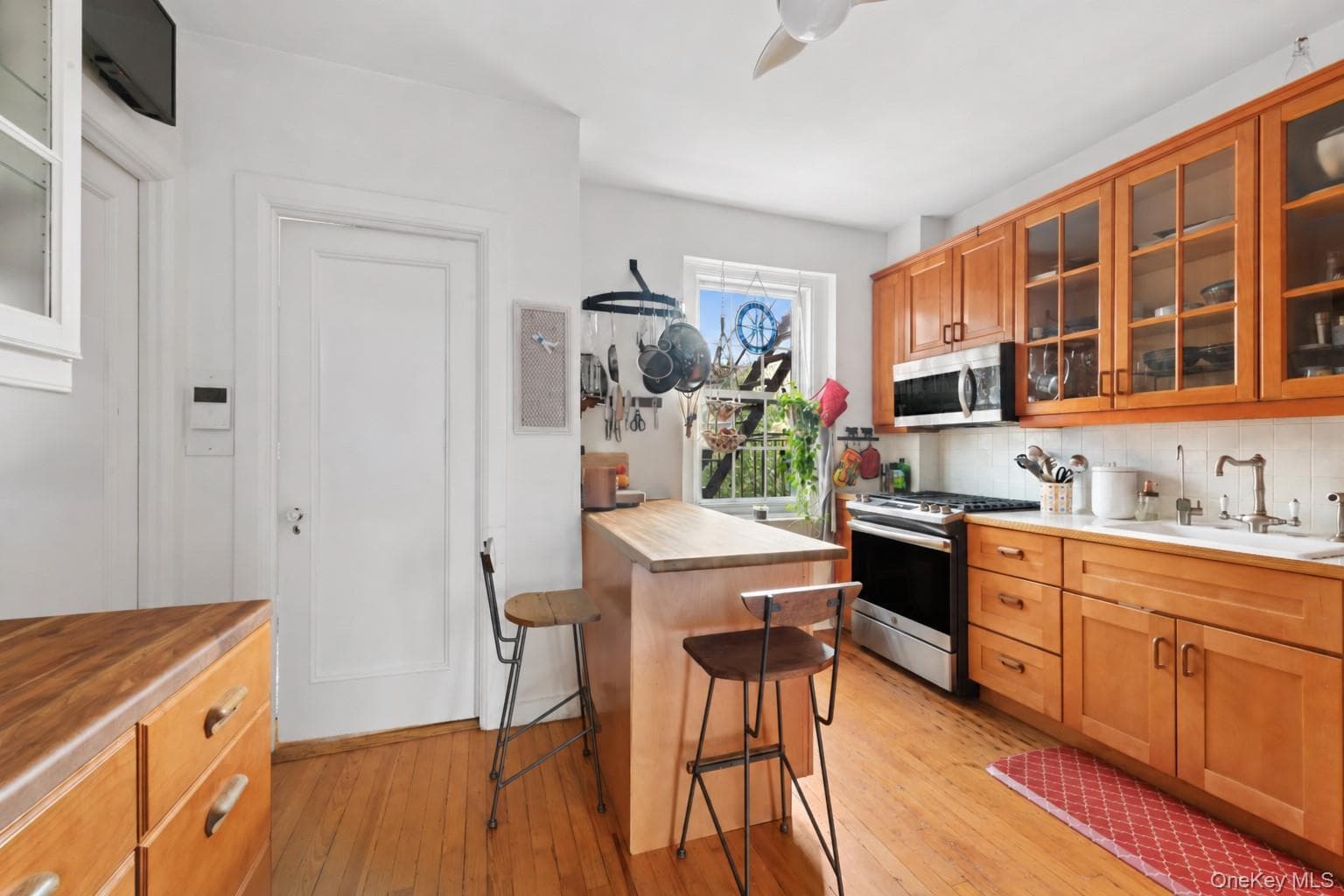 525 W 238th Street Unit: 3A thumbnail 5