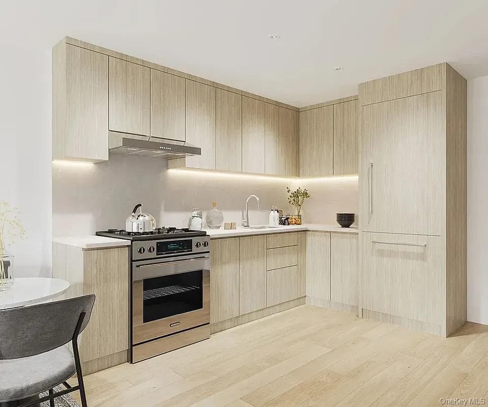 3371 Prince Street Unit: 12F thumbnail 4