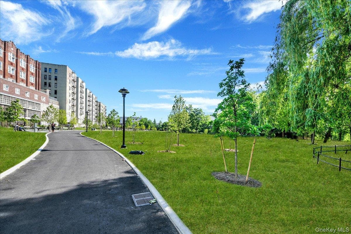 1275 Grant Avenue Unit: 10E thumbnail 14