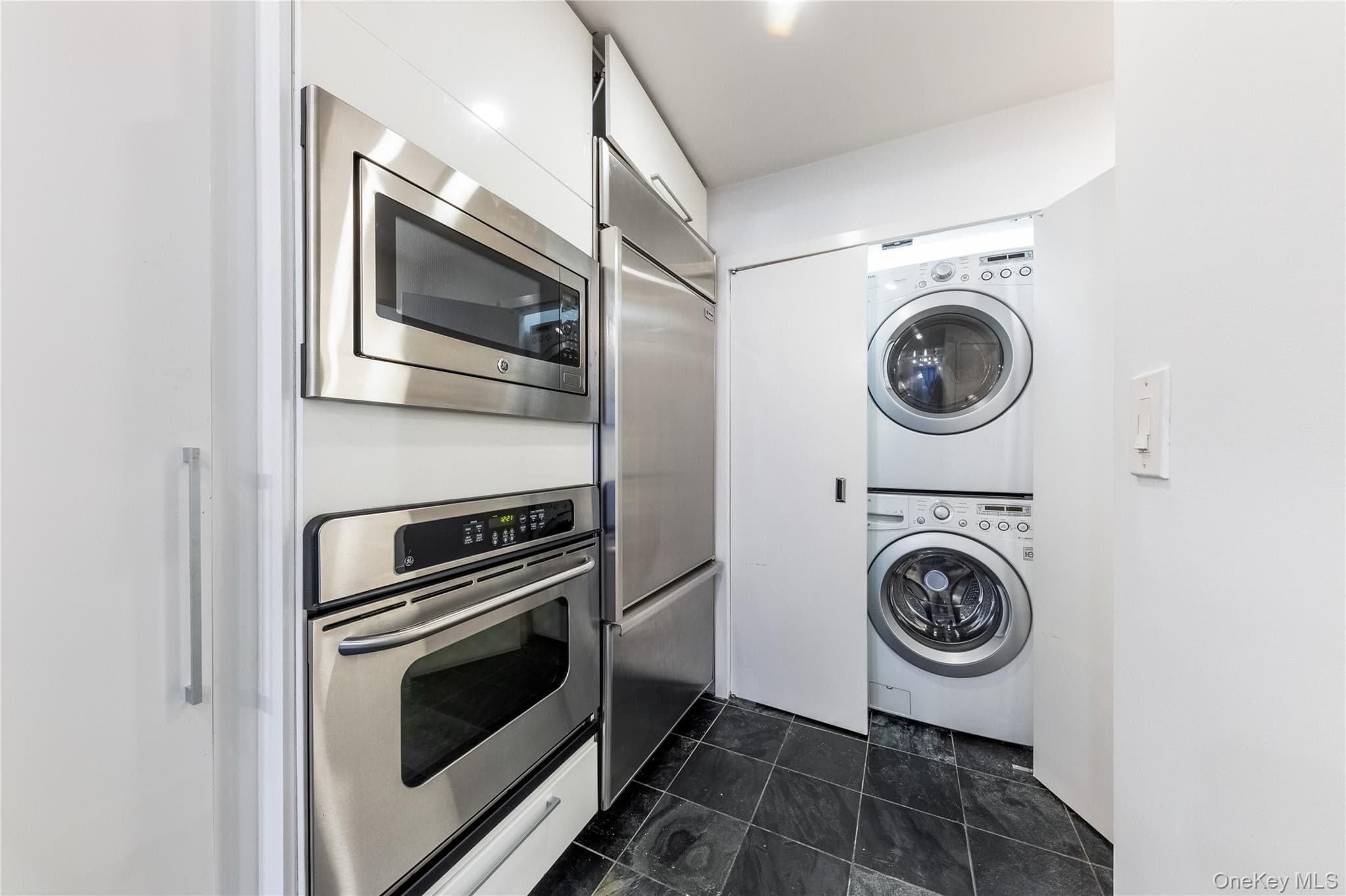 116 W 22nd Street Unit: 3 thumbnail 16