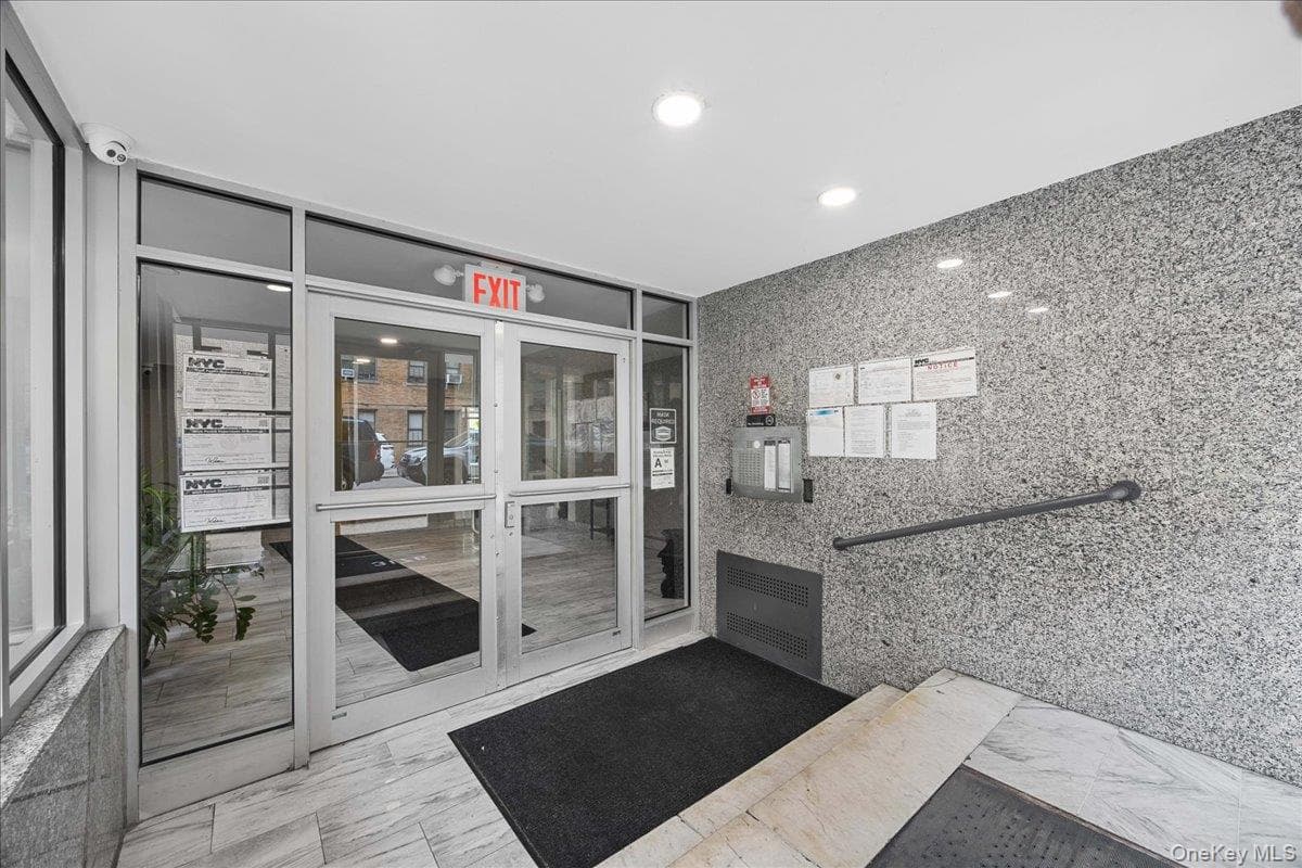 3176 Decatur Avenue Unit: 3A thumbnail 8