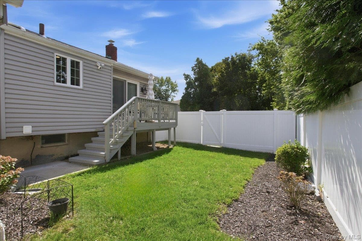 840 Carolyn Court thumbnail 26