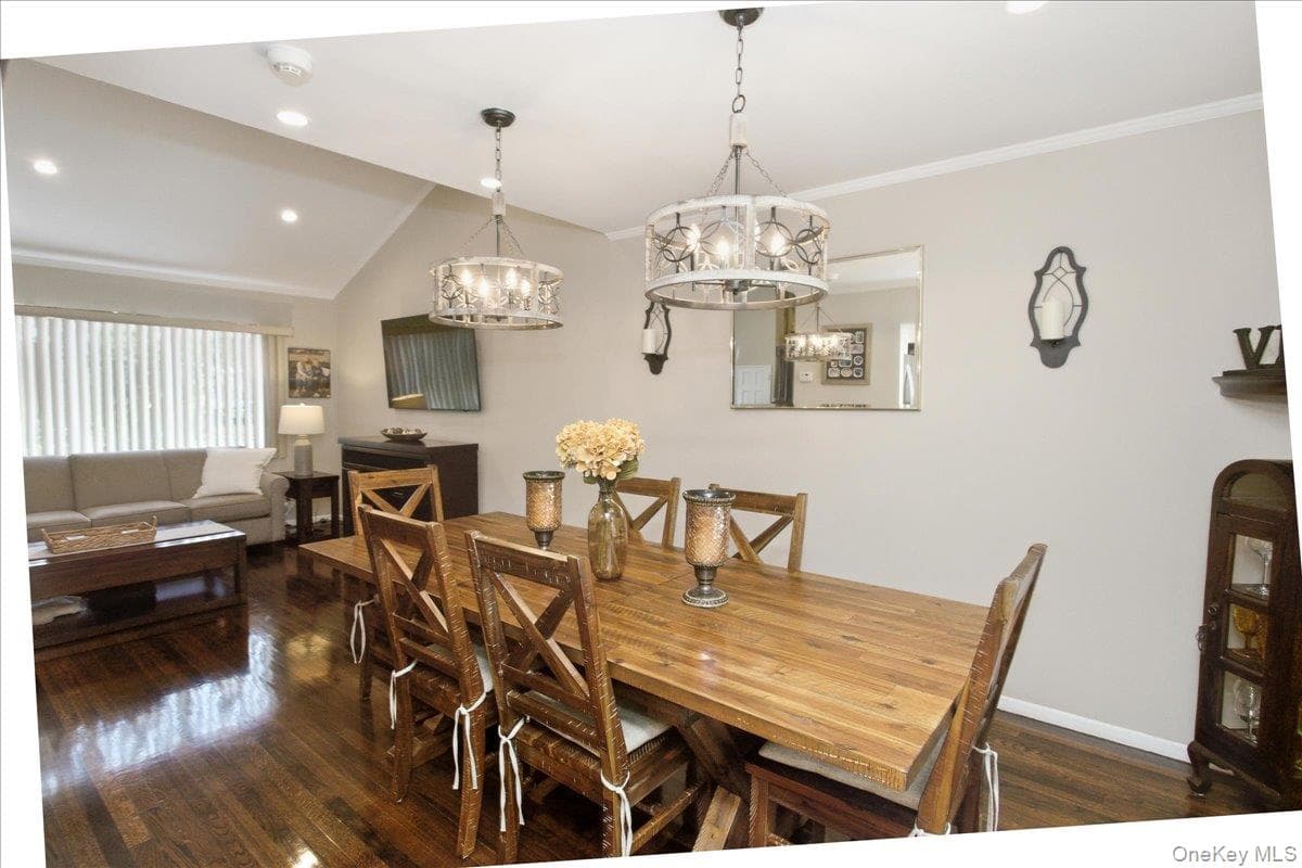 840 Carolyn Court thumbnail 7