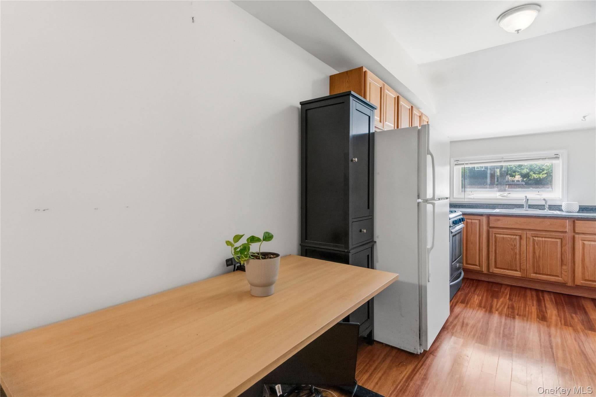 91 Spruce Avenue thumbnail 18
