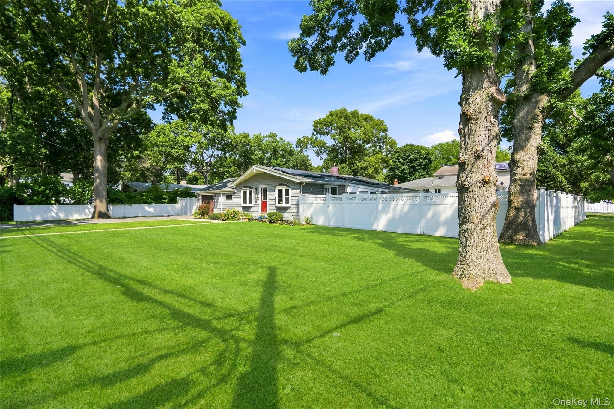 91 Spruce Avenue thumbnail 3