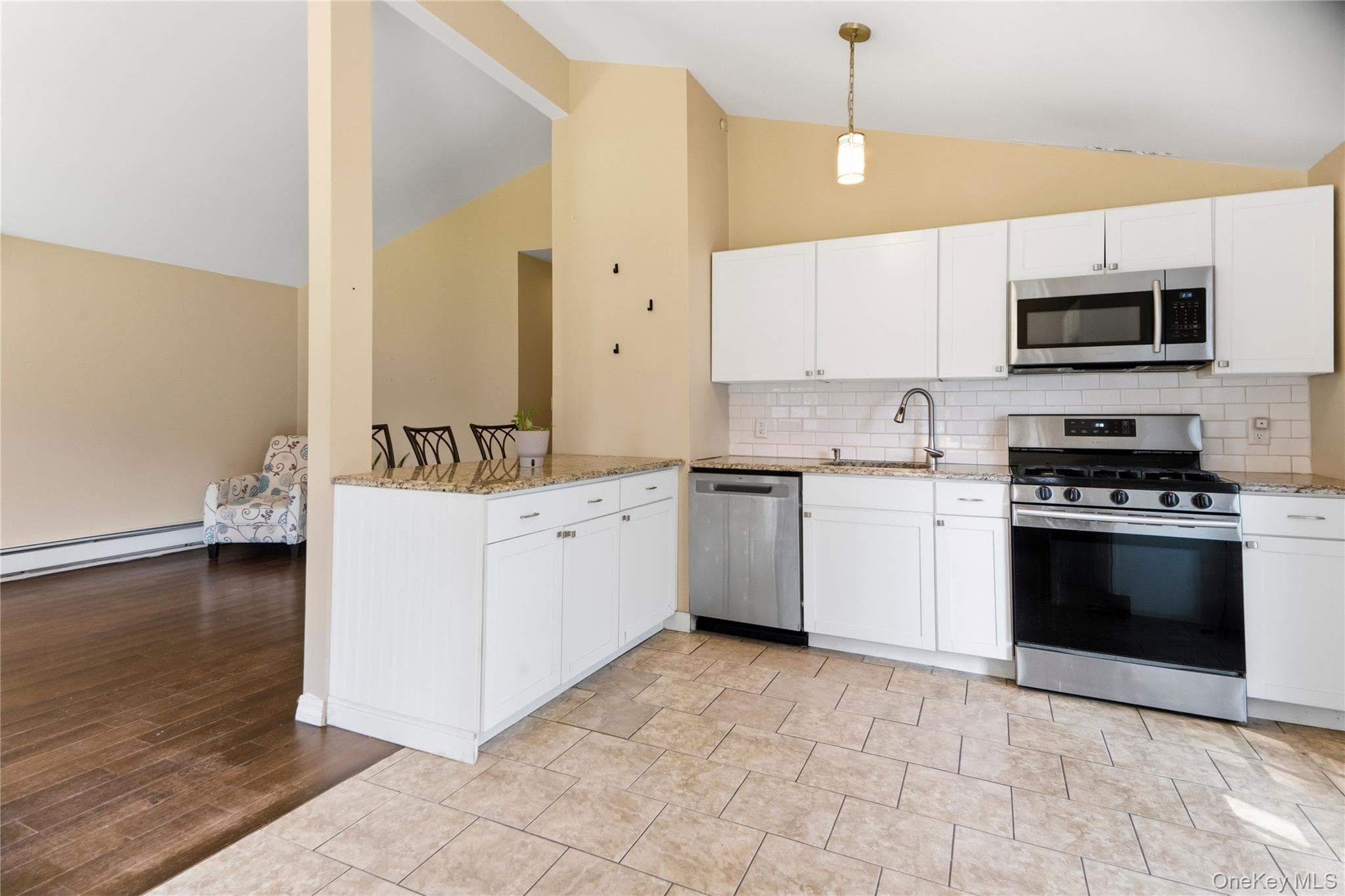 91 Spruce Avenue thumbnail 8