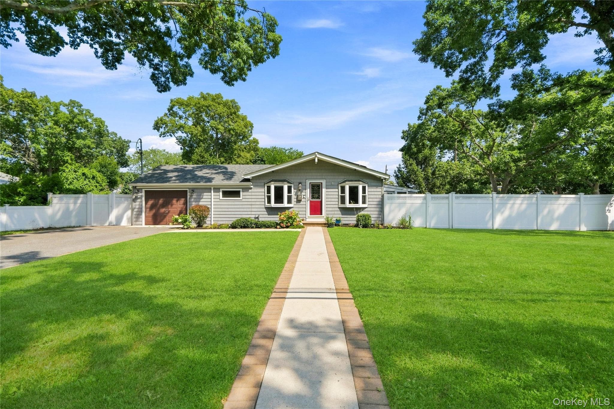 91 Spruce Avenue photo 1