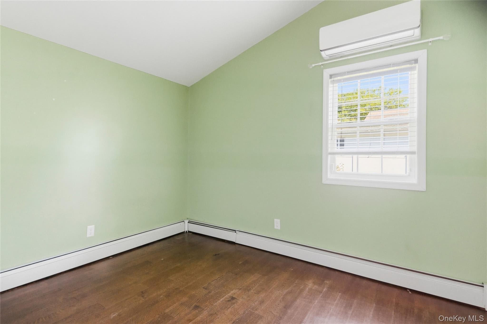 91 Spruce Avenue thumbnail 12