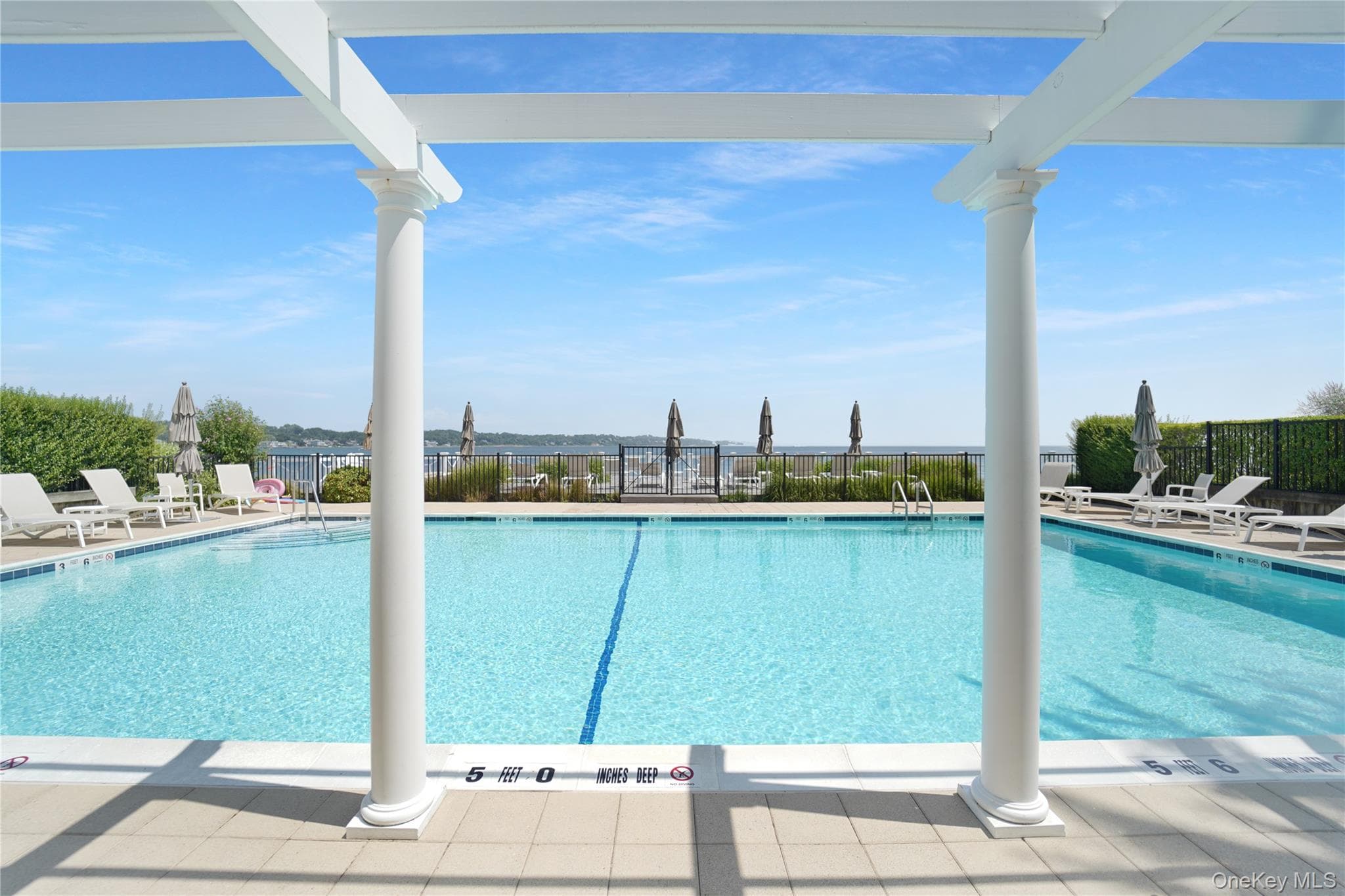 62 Canoe Place Road Unit: 625/6 thumbnail 8