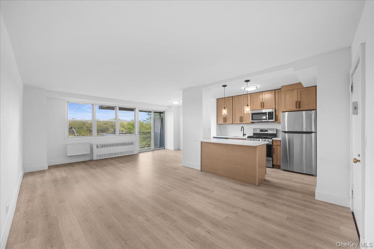 825 Morrison Avenue Unit: 13C thumbnail 13