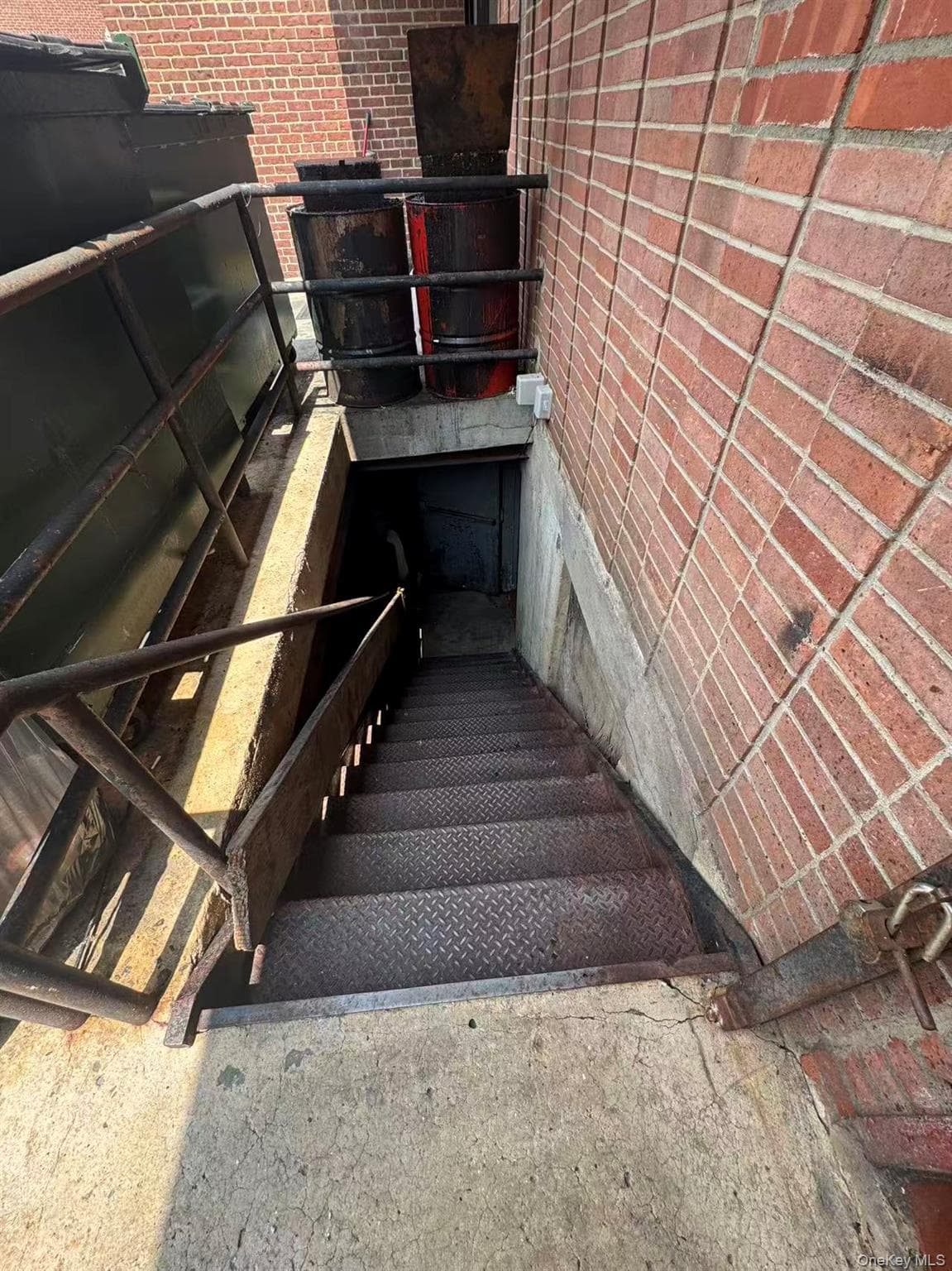 222 E Hartsdale Avenue thumbnail 7