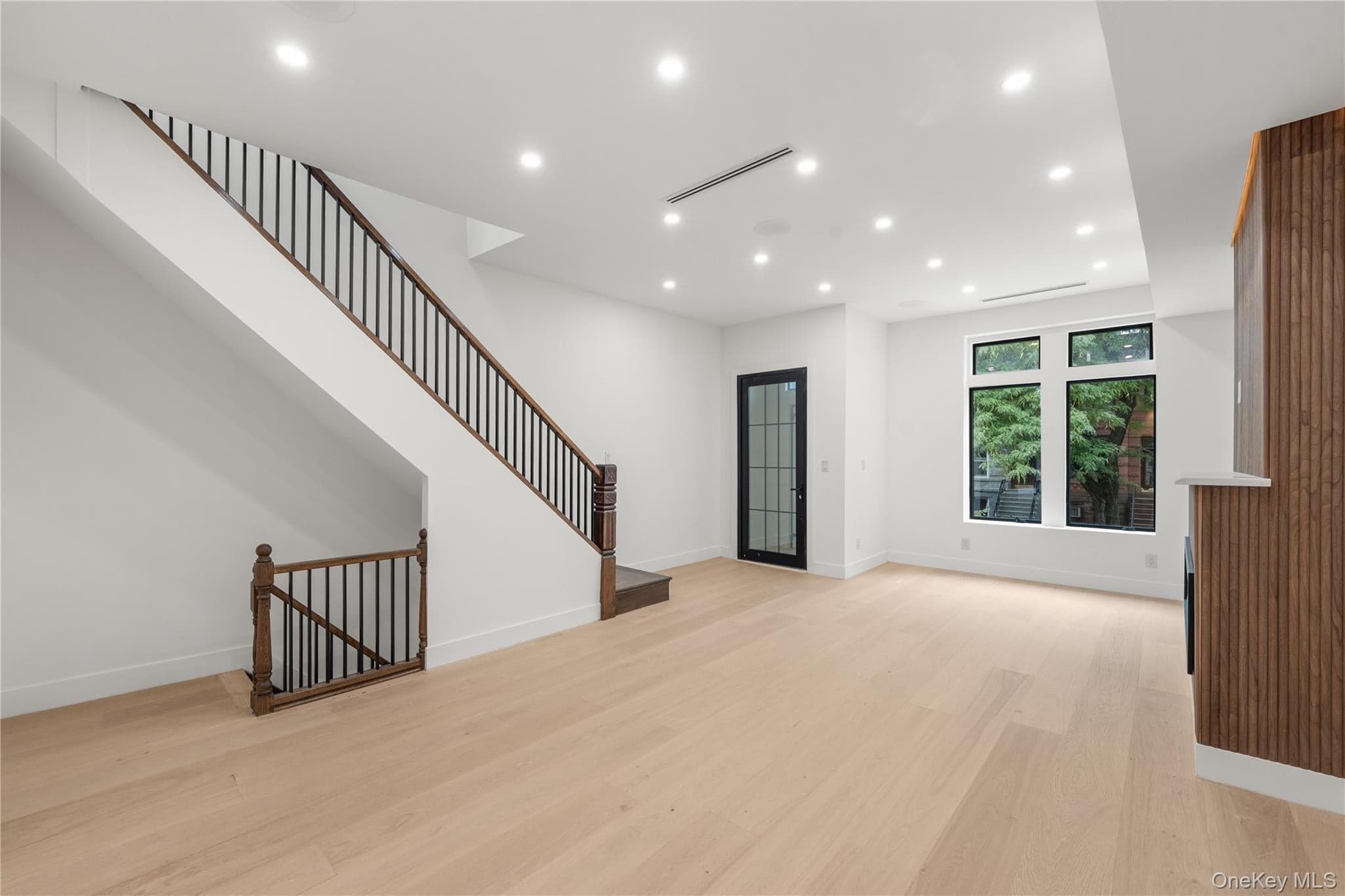 408 Bainbridge Street thumbnail 20