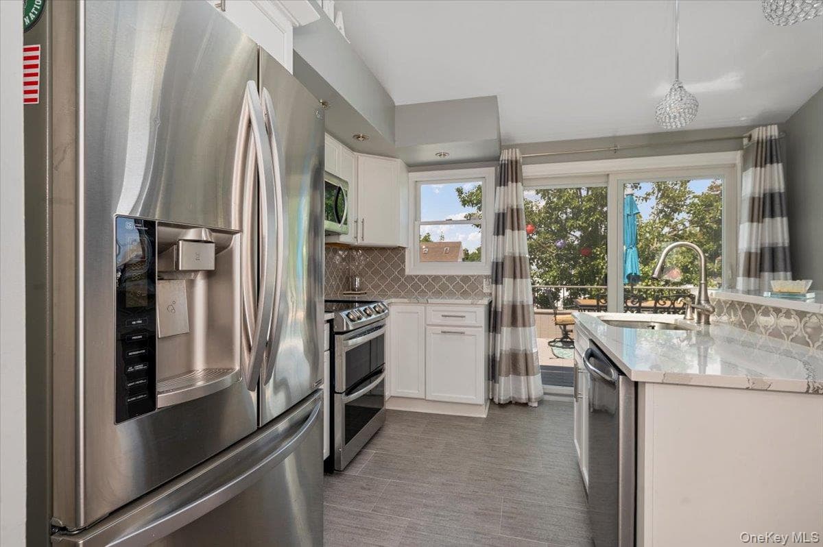 3897 Darby Lane thumbnail 12