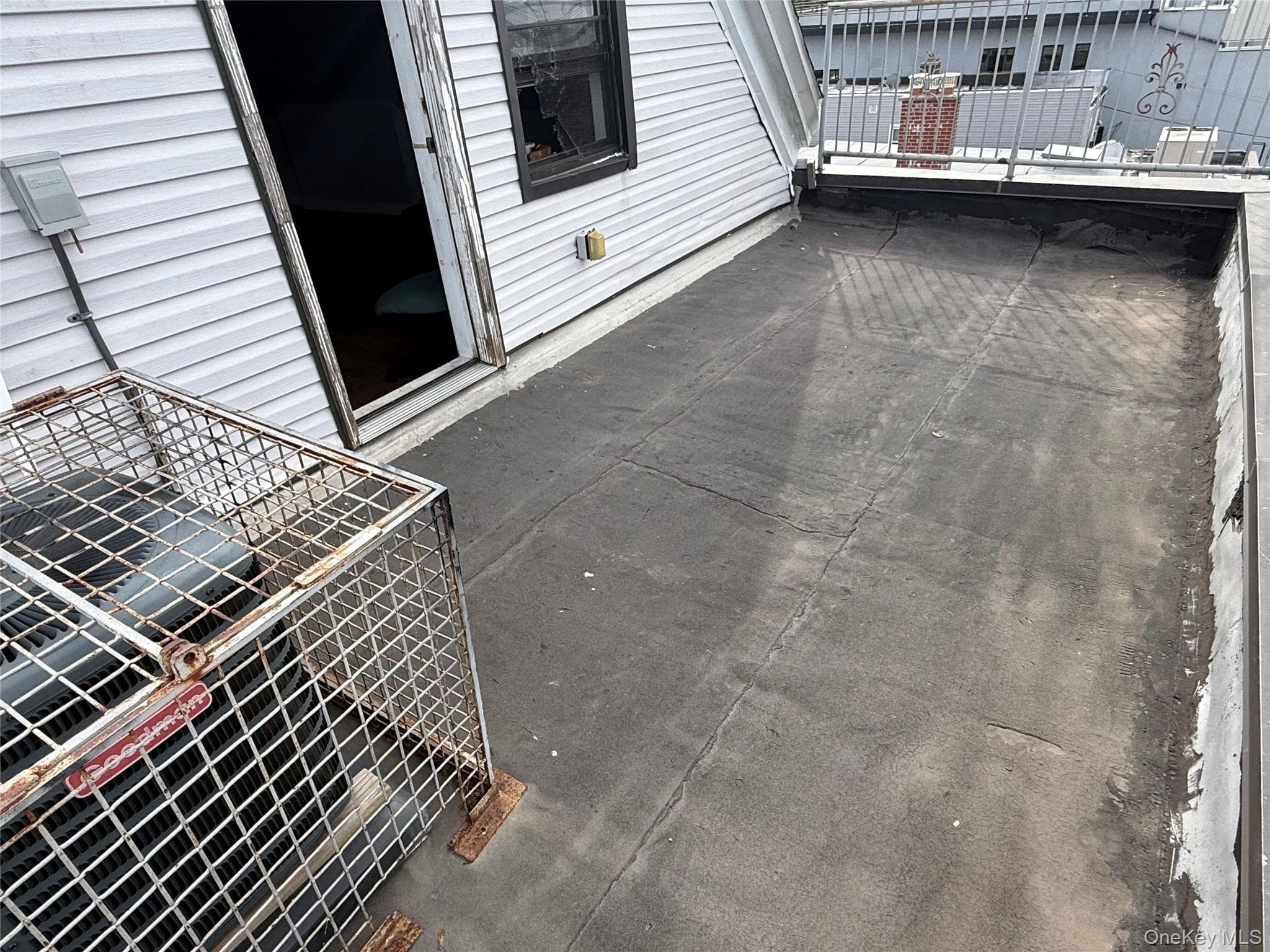 2429 E Tremont Avenue thumbnail 10