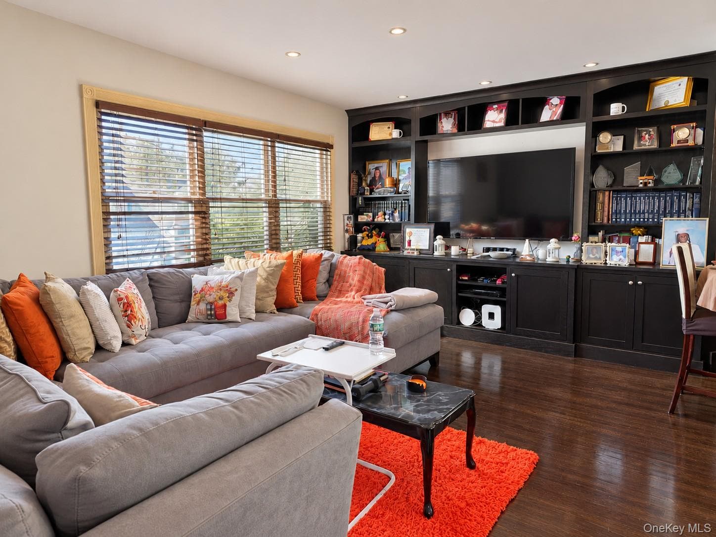 2334 Oceancrest Boulevard thumbnail 4