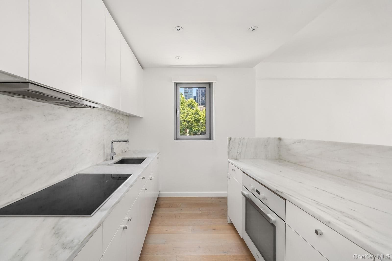 200 E 62nd Street Unit: 5D thumbnail 10