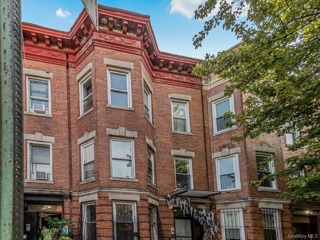 514 E 188th Street thumbnail 2