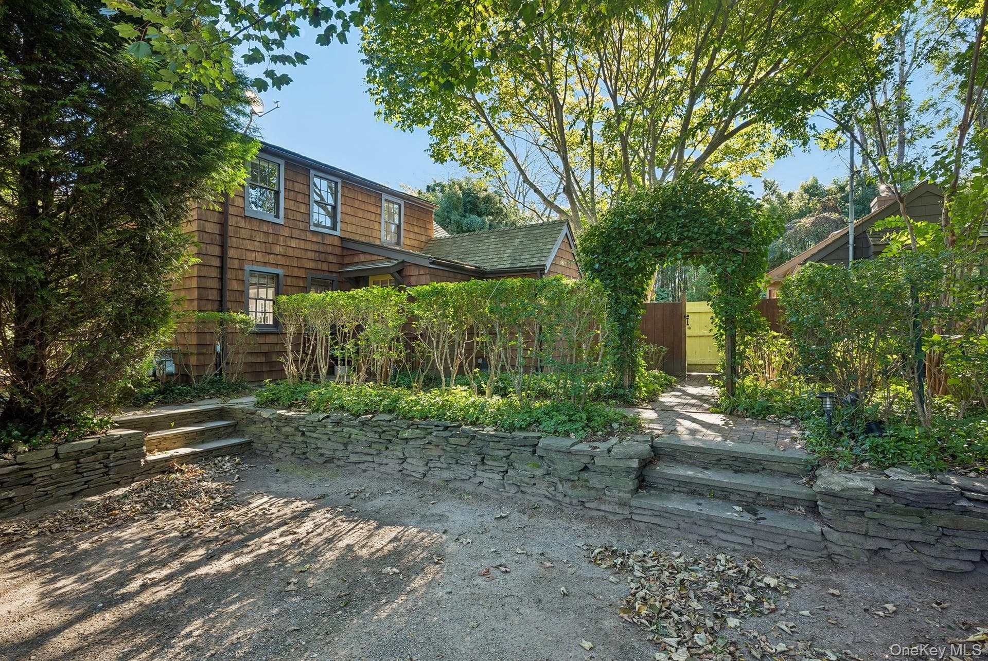 48 Accabonac Road, East Hampton