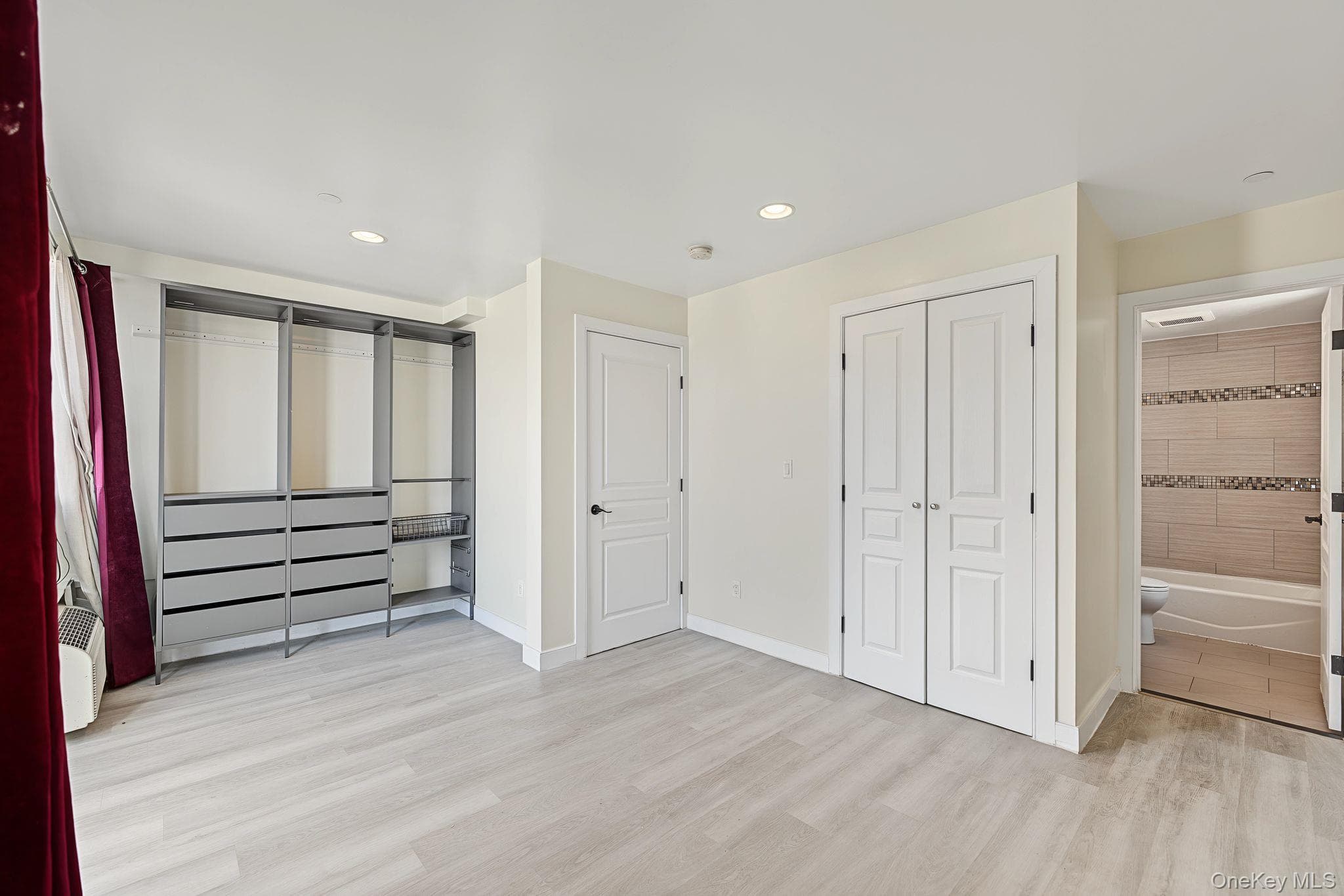 41-39 149th St St Unit: 3F thumbnail 16