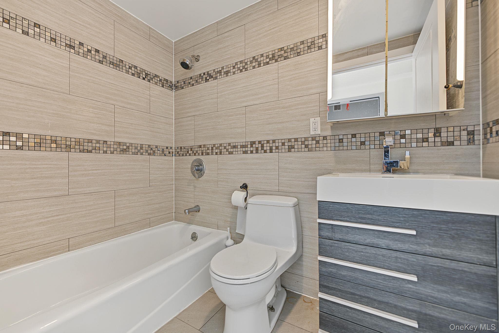 41-39 149th St St Unit: 3F thumbnail 12