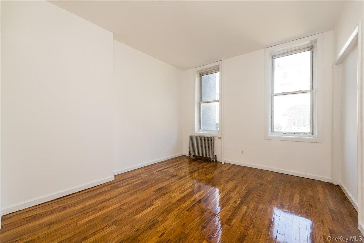 1055 Jefferson Avenue thumbnail 8