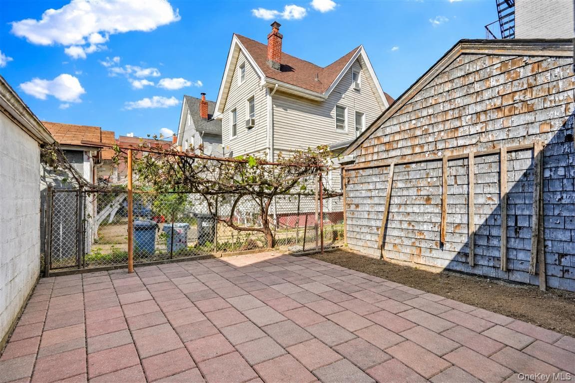 172-15 89th Avenue thumbnail 5