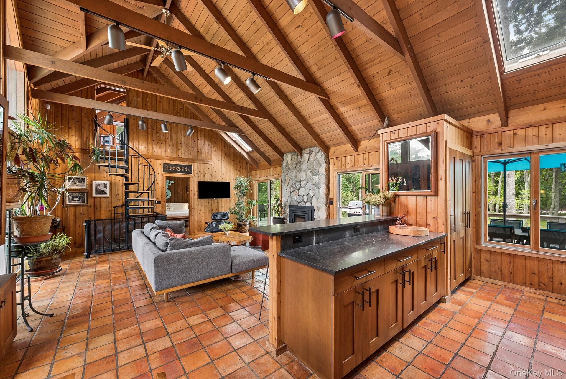 130 Laurel Drive thumbnail 14