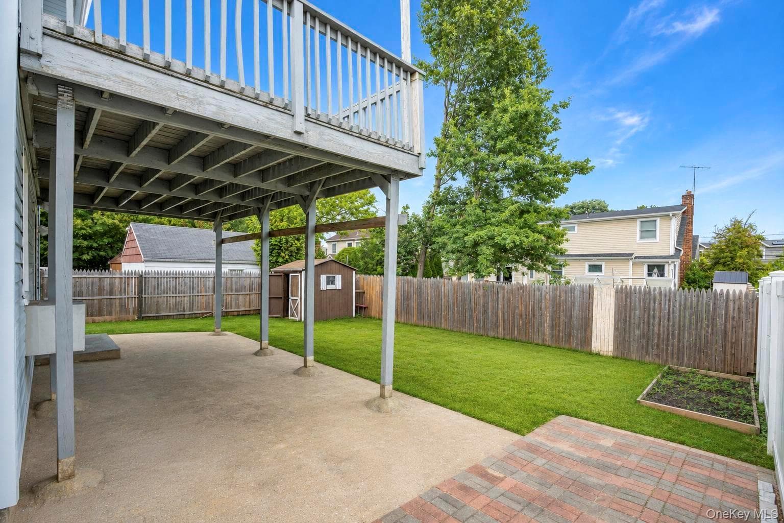 653 Sherman Avenue thumbnail 26