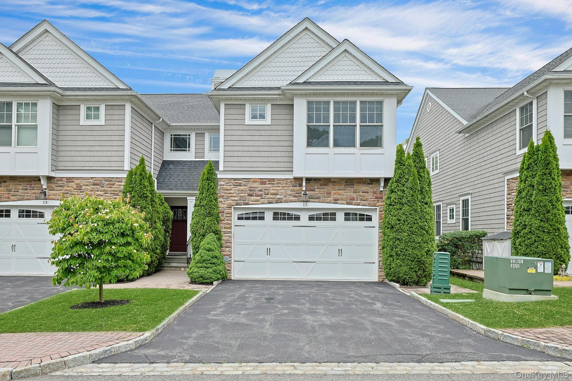 15 Hidden Ridge Court, Scarsdale