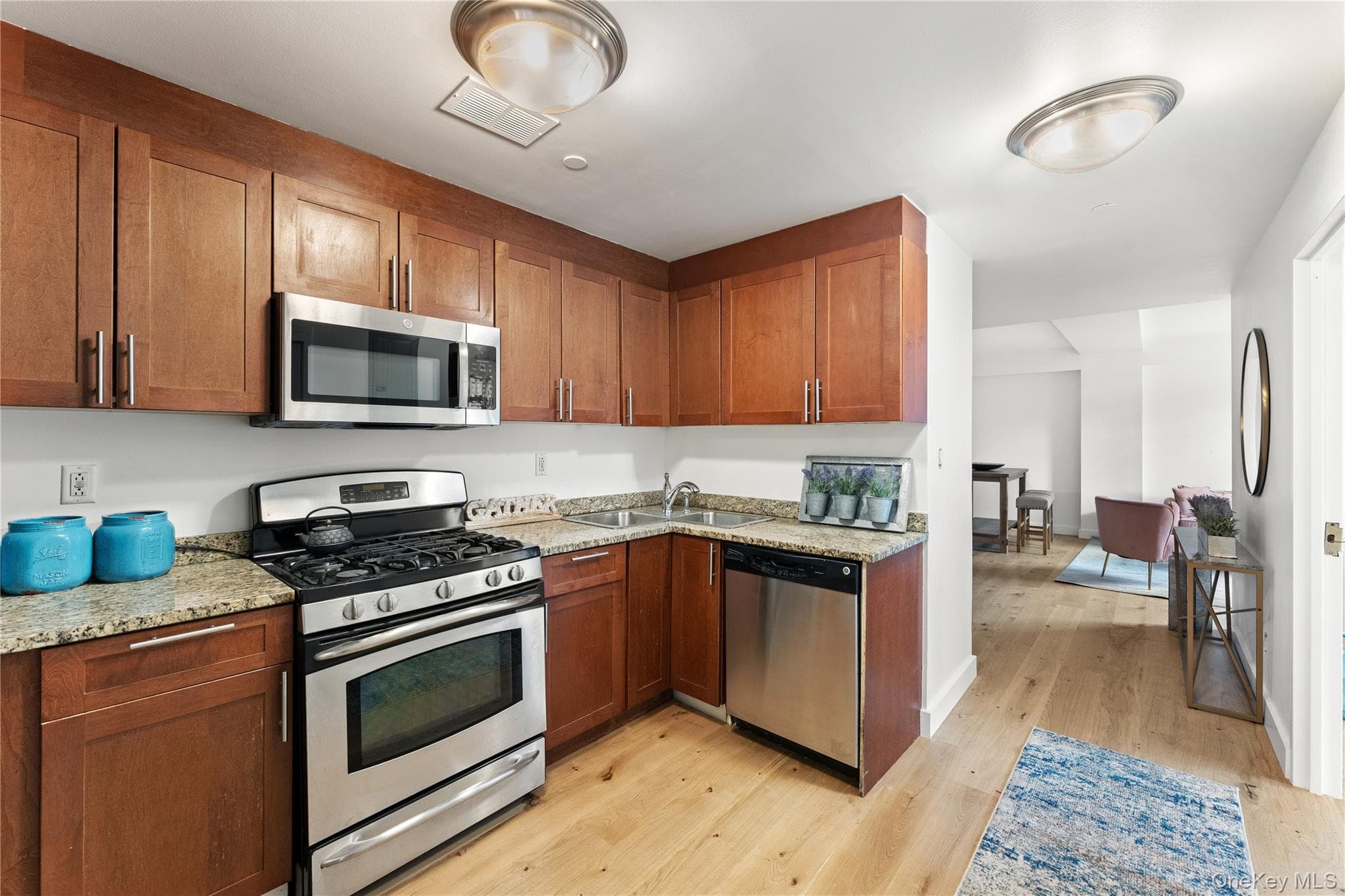3536 Cambridge Avenue Unit: 2A thumbnail 6