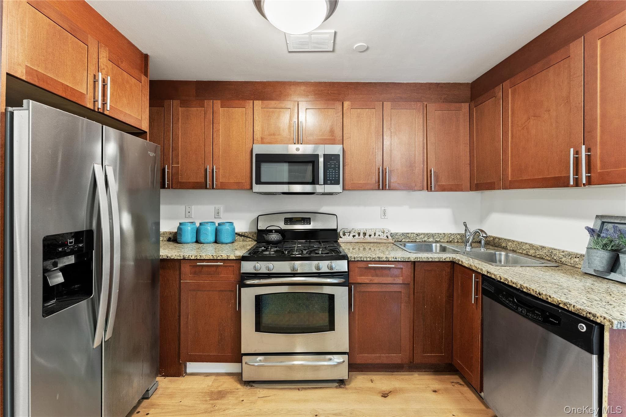 3536 Cambridge Avenue Unit: 2A thumbnail 7