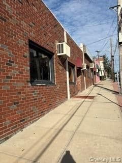 101-105-107 Lockwood Ave thumbnail 6