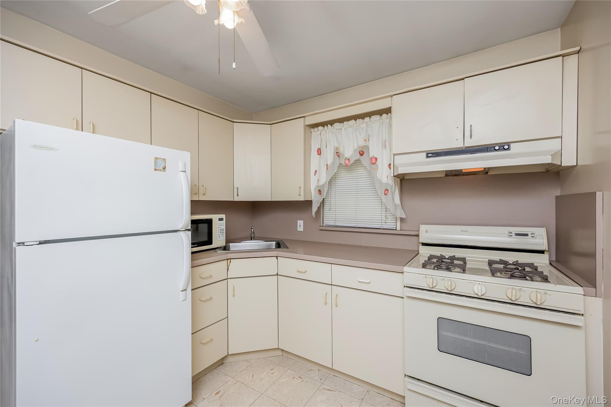 8532 262nd Street thumbnail 10