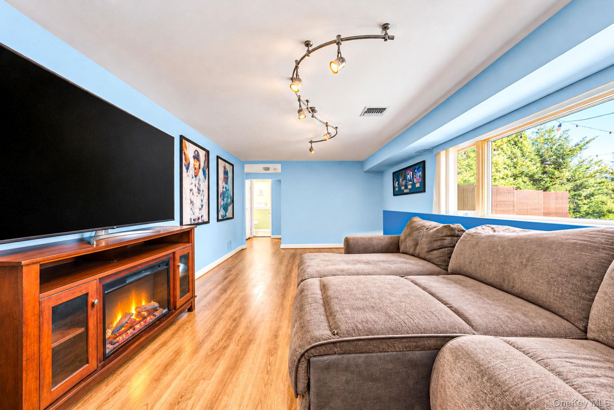 833 N Fulton Avenue thumbnail 10