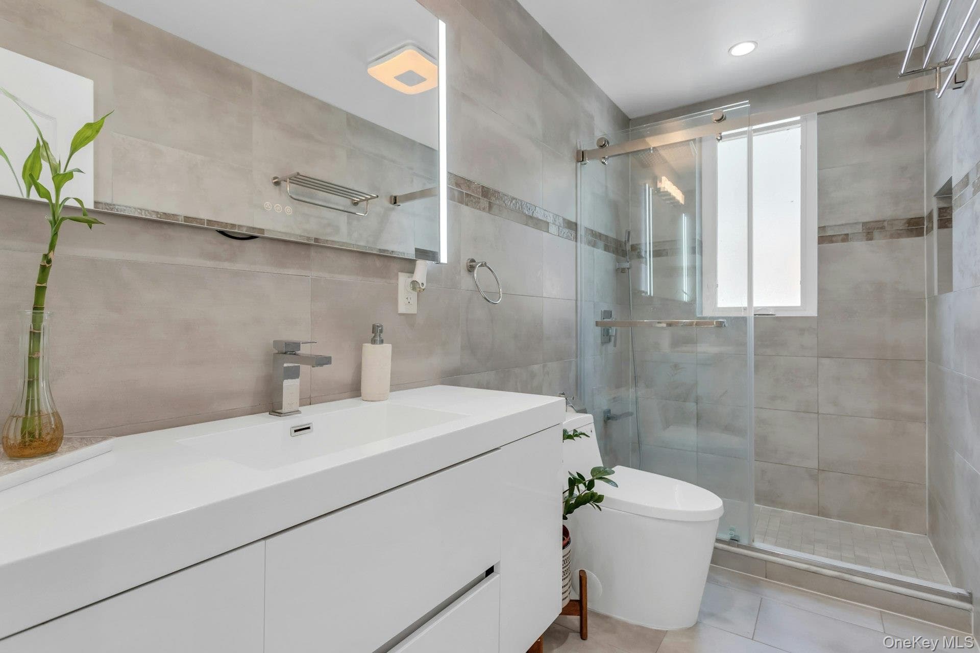 145-75 6th Avenue thumbnail 15